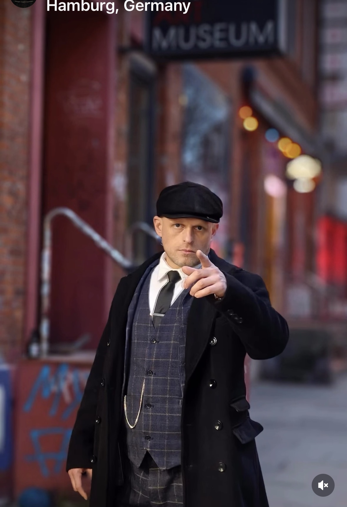 Hamburg Peaky Blinder auf der Straße in Hamburg